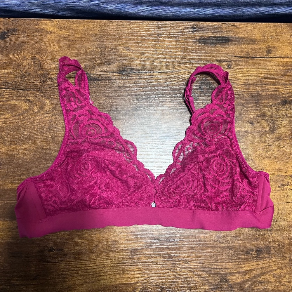 PINK Victoria's Secret Fuchsia Lace Bralette
